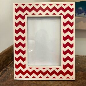Chevron Pattern Wood Picture Frame Red & White 5x7” Photo Holiday Classic